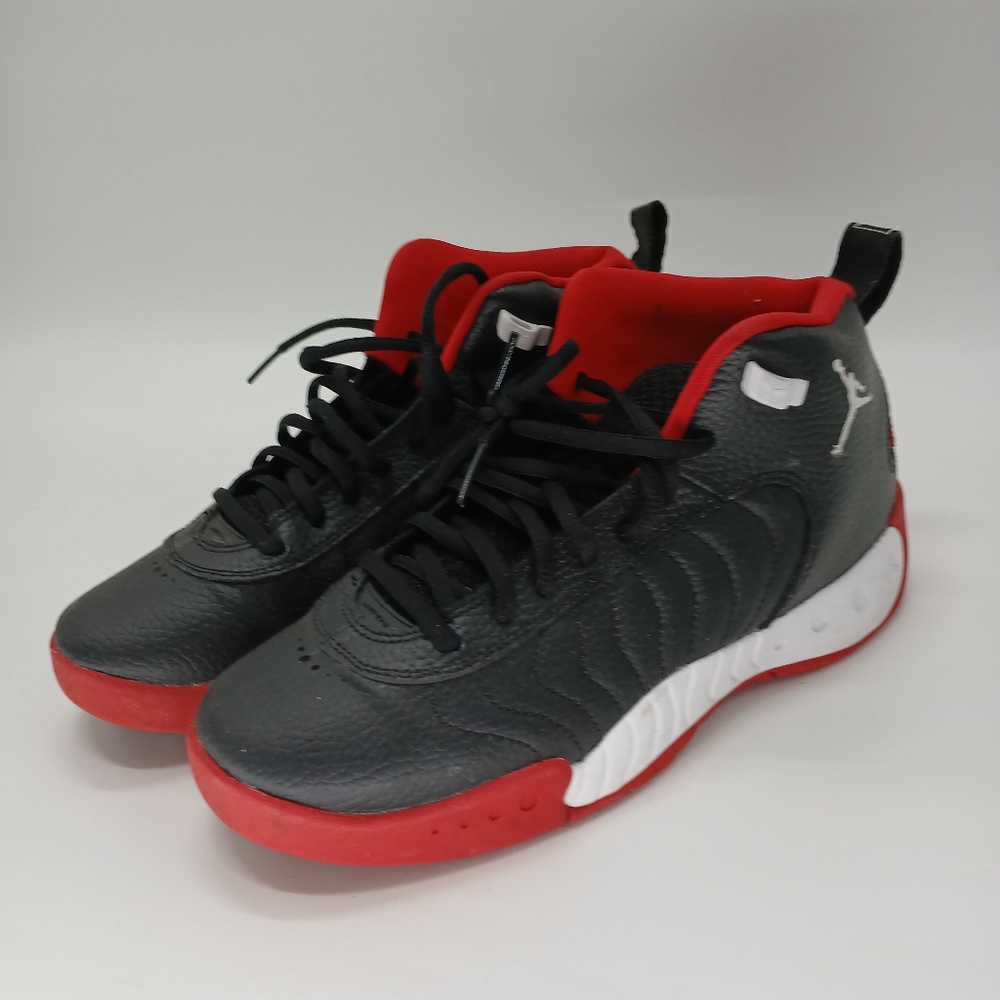 Black & Red Jordan's, size 7y